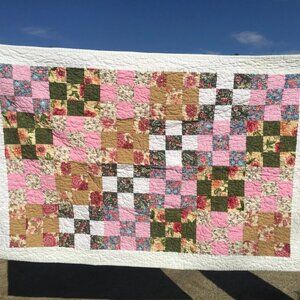 Arboretum Patchwork Quilt – 53"x38" Floral Throw Blanket Vintage-Inspired Decor